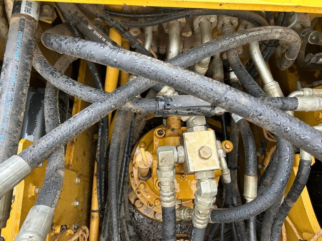 크롤러 굴삭기 CAT 320 : 사진 24