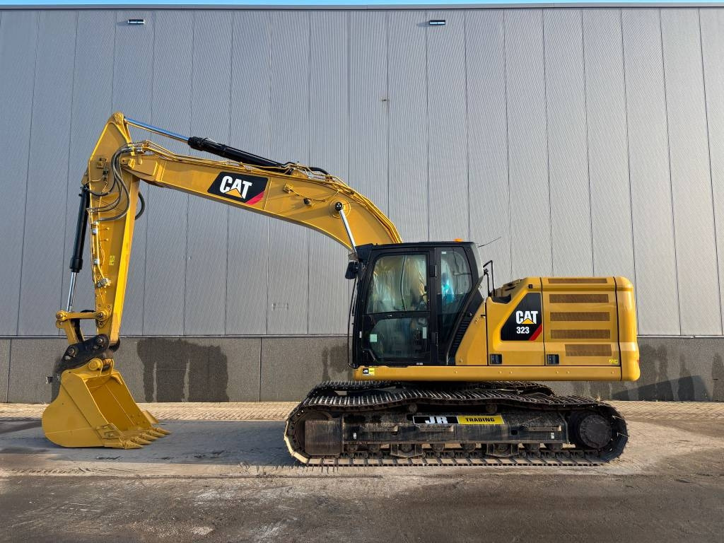 CAT 323 - 크롤러 굴삭기 : 사진 1 CAT 323 - 크롤러 굴삭기 : 사진 1