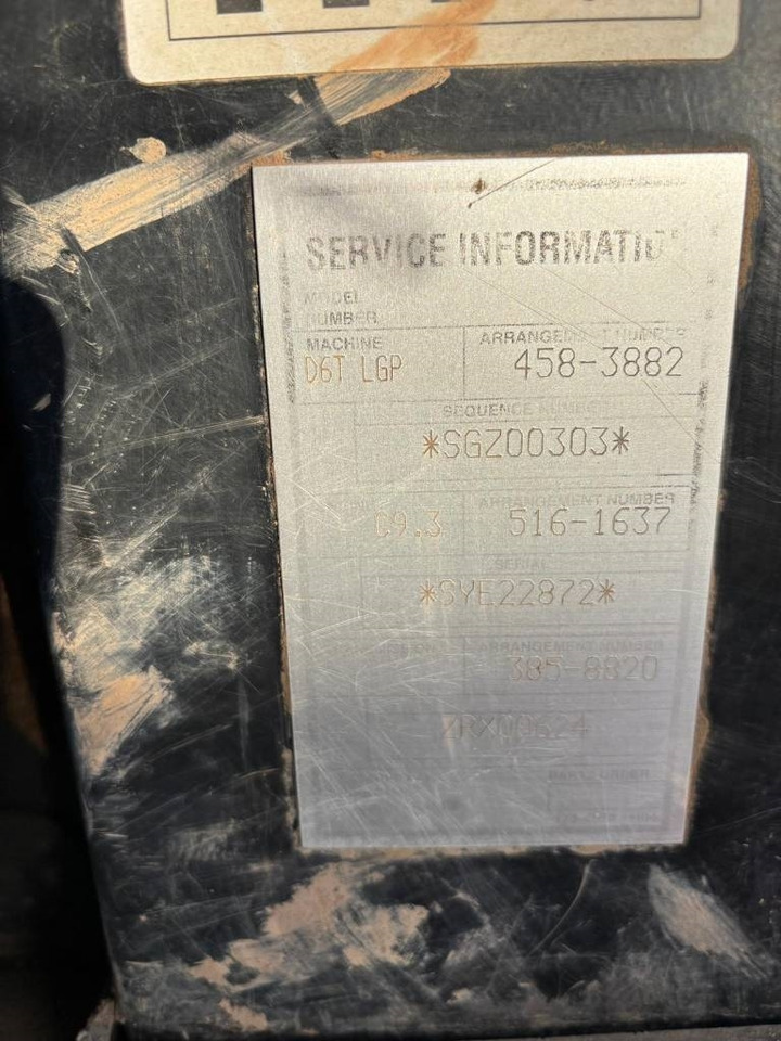 CAT D 6 T LGP (CE / New UC) - 불도저 : 사진 2 CAT D 6 T LGP (CE / New UC) - 불도저 : 사진 2