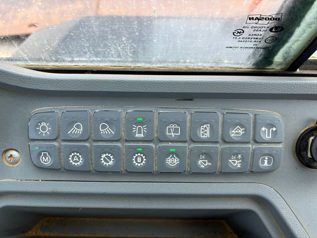 리스 Doosan DL 420-7 (CDC / Under Preparation)  Doosan DL 420-7 (CDC / Under Preparation) : 사진 9