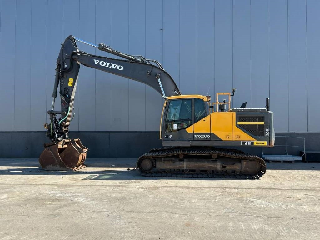 Volvo EC 250 EL (Roto + 3 buckets) - 크롤러 굴삭기 : 사진 1 Volvo EC 250 EL (Roto + 3 buckets) - 크롤러 굴삭기 : 사진 1