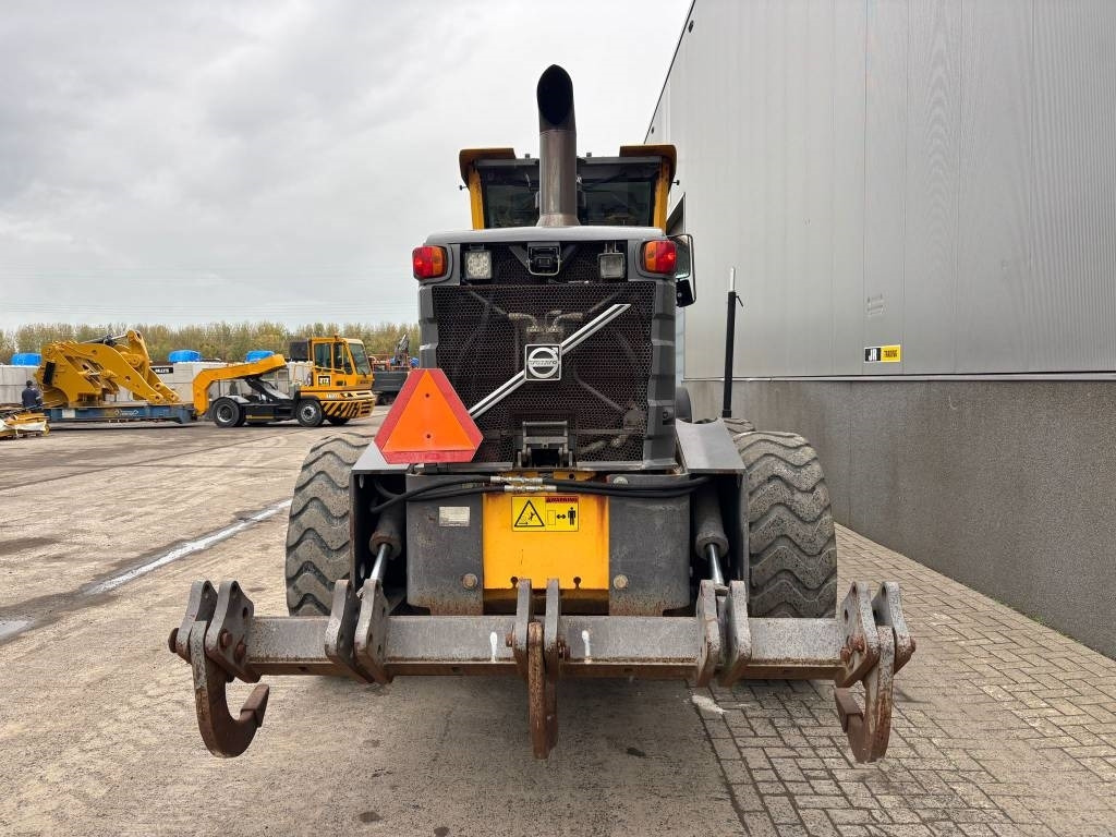 Volvo G 946 AWD (CE Certified / New Engine) - 그레이더 : 사진 4 Volvo G 946 AWD (CE Certified / New Engine) - 그레이더 : 사진 4