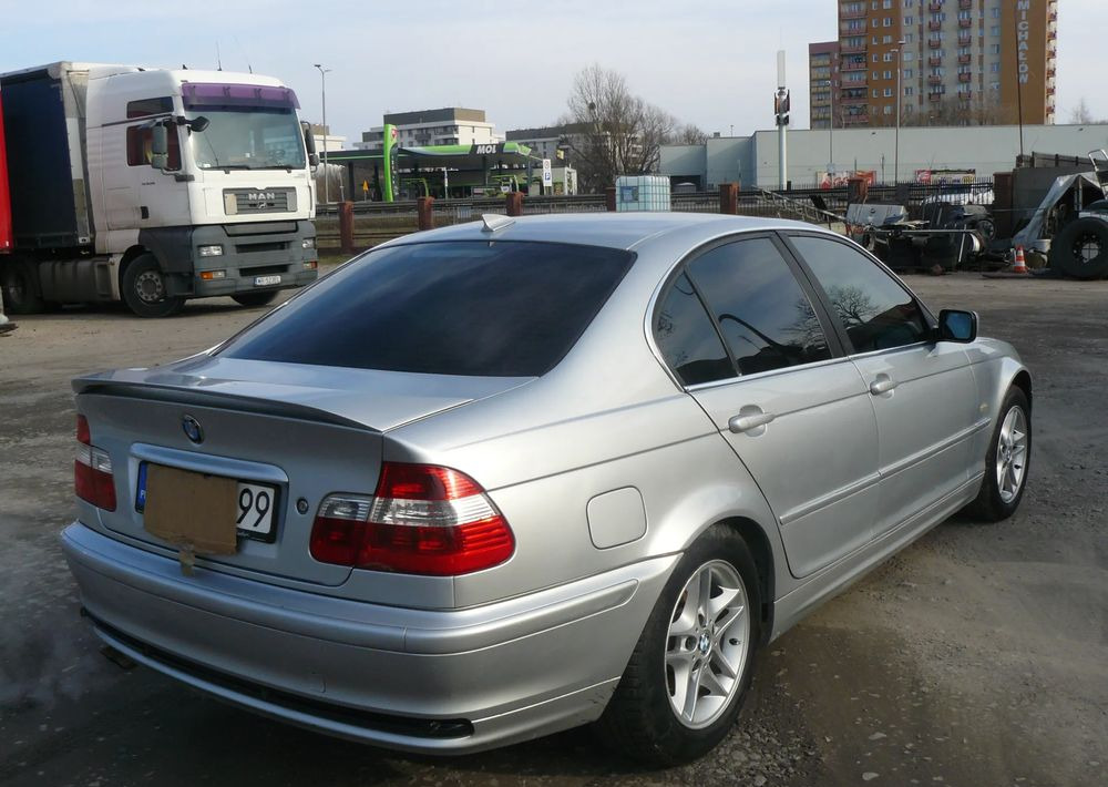 BMW Seria 3 320i - 세단 : 사진 4 BMW Seria 3 320i - 세단 : 사진 4