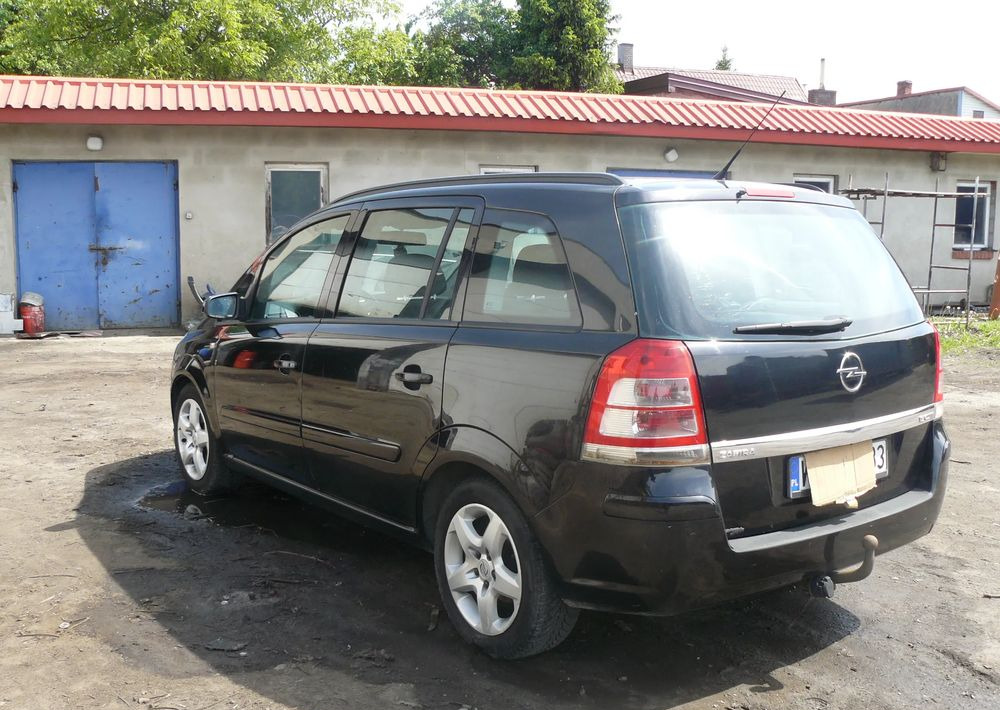 Opel Zafira 1.9 CDTI Cosmo - SUV : 사진 3 Opel Zafira 1.9 CDTI Cosmo - SUV : 사진 3