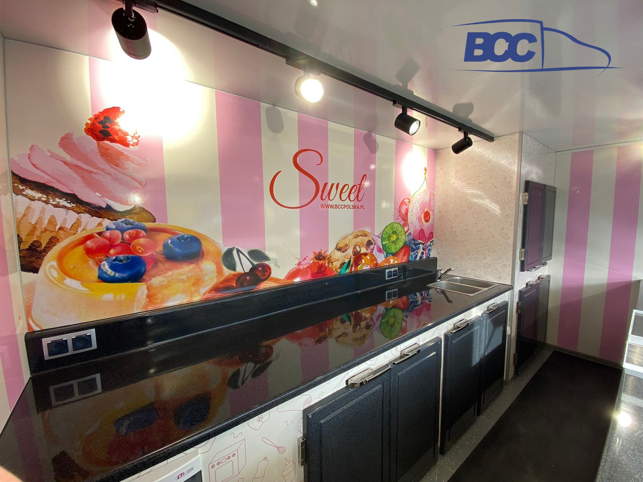 BCC POLSKA - FOOD TRUCK - MOBILNA LODZIARNIA, PEUGEOT BOXER - 벤딩 트럭 : 사진 4 BCC POLSKA - FOOD TRUCK - MOBILNA LODZIARNIA, PEUGEOT BOXER - 벤딩 트럭 : 사진 4