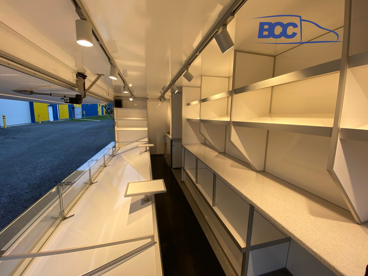 BCC POLSKA - FOOD TRUCK - MOBILNY SKLEP SPOŻYWCZY, AUTO SKLEP SPOŻYWCZY - PEUGEOT BOXER - 벤딩 트럭 : 사진 1 BCC POLSKA - FOOD TRUCK - MOBILNY SKLEP SPOŻYWCZY, AUTO SKLEP SPOŻYWCZY - PEUGEOT BOXER - 벤딩 트럭 : 사진 1