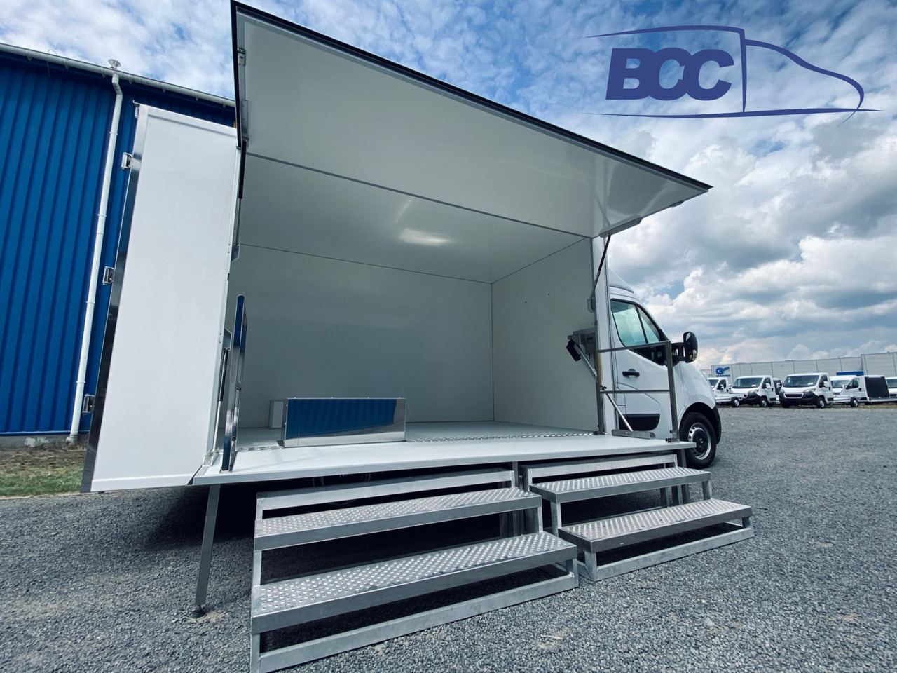 BCC POLSKA - MOBILNE CENTRUM SZKOLENIOWE, EXPO TRUCK, MOBILNE BIURO, SAMOCHÓD EKSPOZYCYJNY, PEUGEOT BOXER - 벤딩 트럭 : 사진 2 BCC POLSKA - MOBILNE CENTRUM SZKOLENIOWE, EXPO TRUCK, MOBILNE BIURO, SAMOCHÓD EKSPOZYCYJNY, PEUGEOT BOXER - 벤딩 트럭 : 사진 2