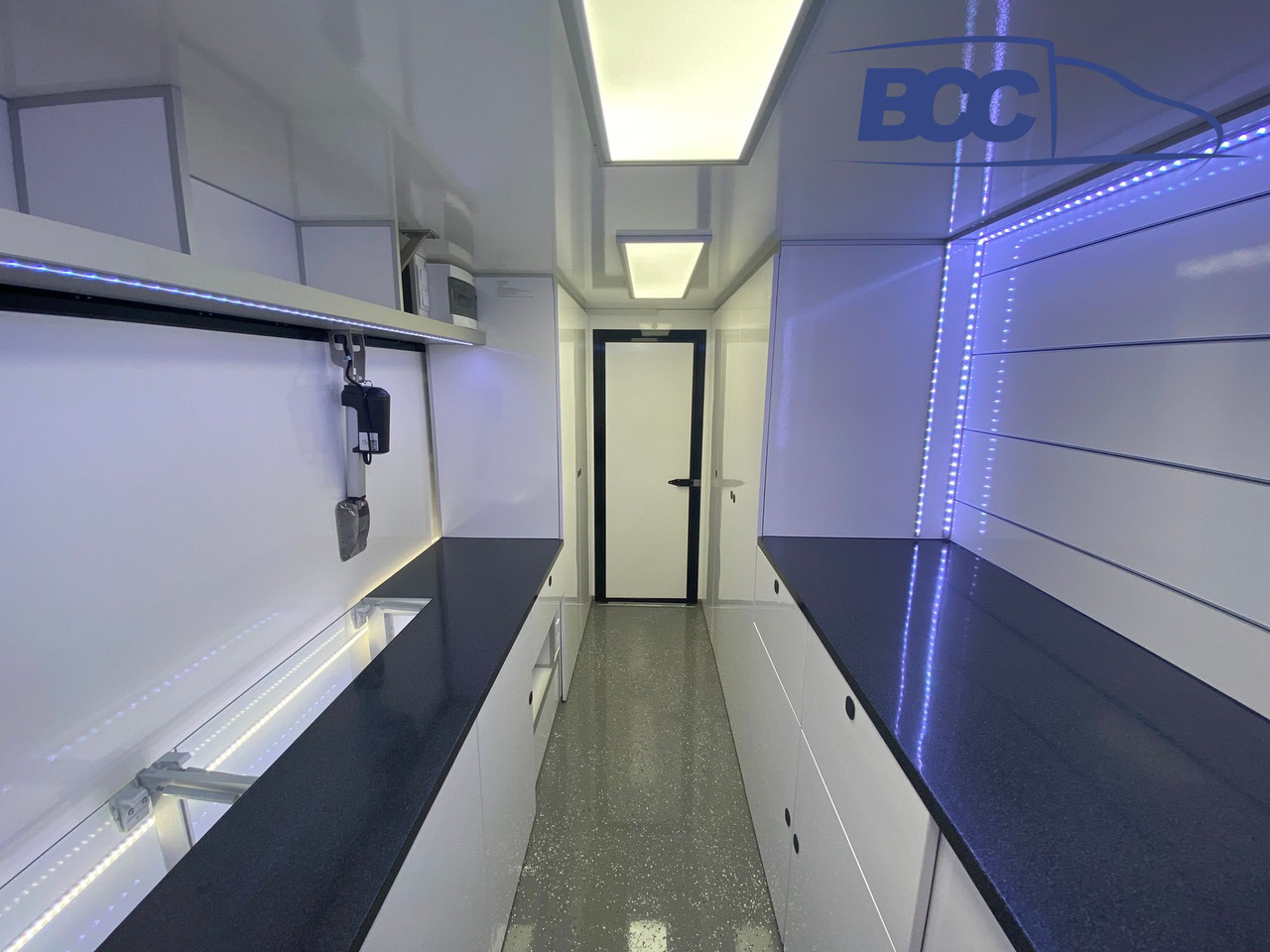 BCC POLSKA - MOBILNE CENTRUM SZKOLENIOWE, EXPO TRUCK, MOBILNE BIURO, SAMOCHÓD EKSPOZYCYJNY, PEUGEOT BOXER - 벤딩 트럭 : 사진 4 BCC POLSKA - MOBILNE CENTRUM SZKOLENIOWE, EXPO TRUCK, MOBILNE BIURO, SAMOCHÓD EKSPOZYCYJNY, PEUGEOT BOXER - 벤딩 트럭 : 사진 4