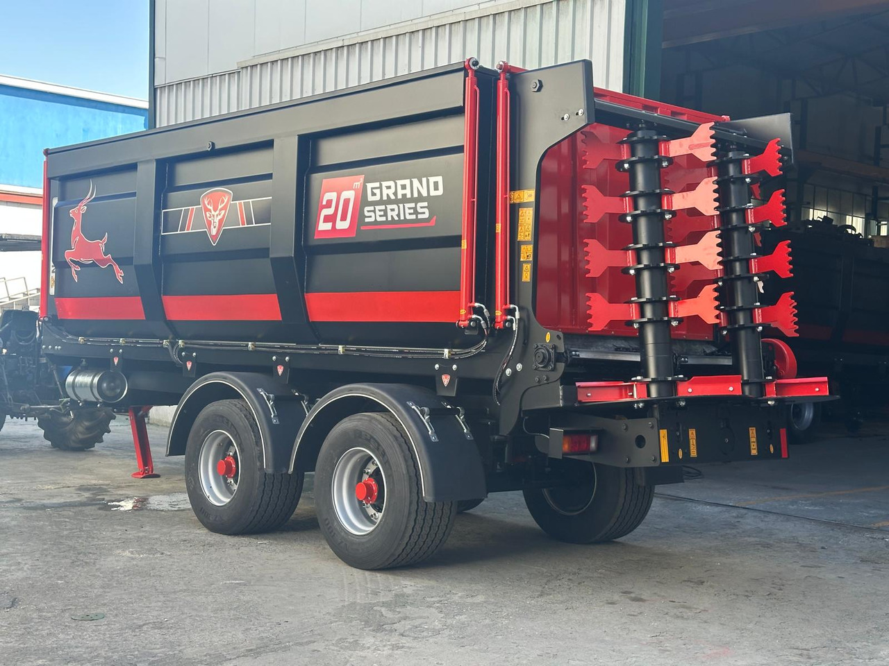 Novatar Manure Spreader Trailer 20 M3 - 퇴비 스프레더 : 사진 1 Novatar Manure Spreader Trailer 20 M3 - 퇴비 스프레더 : 사진 1