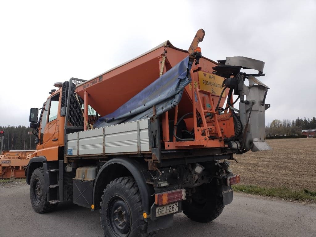 Mercedes-Benz Unimog ,hiekoitin,aura,kippilava - 제설차량 : 사진 4 Mercedes-Benz Unimog ,hiekoitin,aura,kippilava - 제설차량 : 사진 4