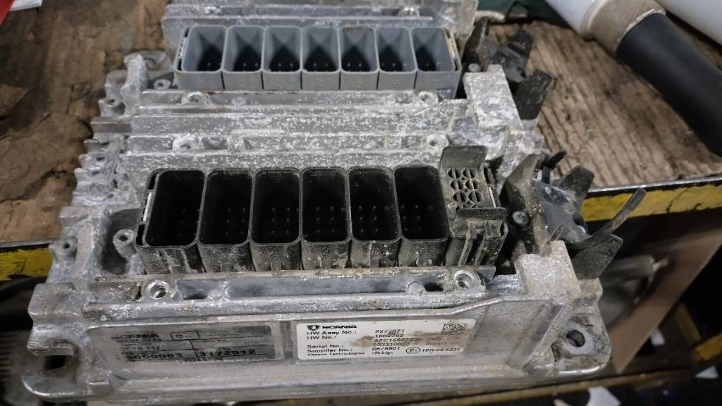 Scania Engine control unit dc16 117 - 전기 설비 트럭 용 : 사진 1 Scania Engine control unit dc16 117 - 전기 설비 트럭 용 : 사진 1