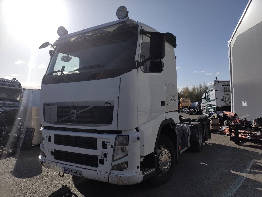 Volvo FH460 6x2 veturi kääntyvä teli - 트랙터 유닛 : 사진 2 Volvo FH460 6x2 veturi kääntyvä teli - 트랙터 유닛 : 사진 2