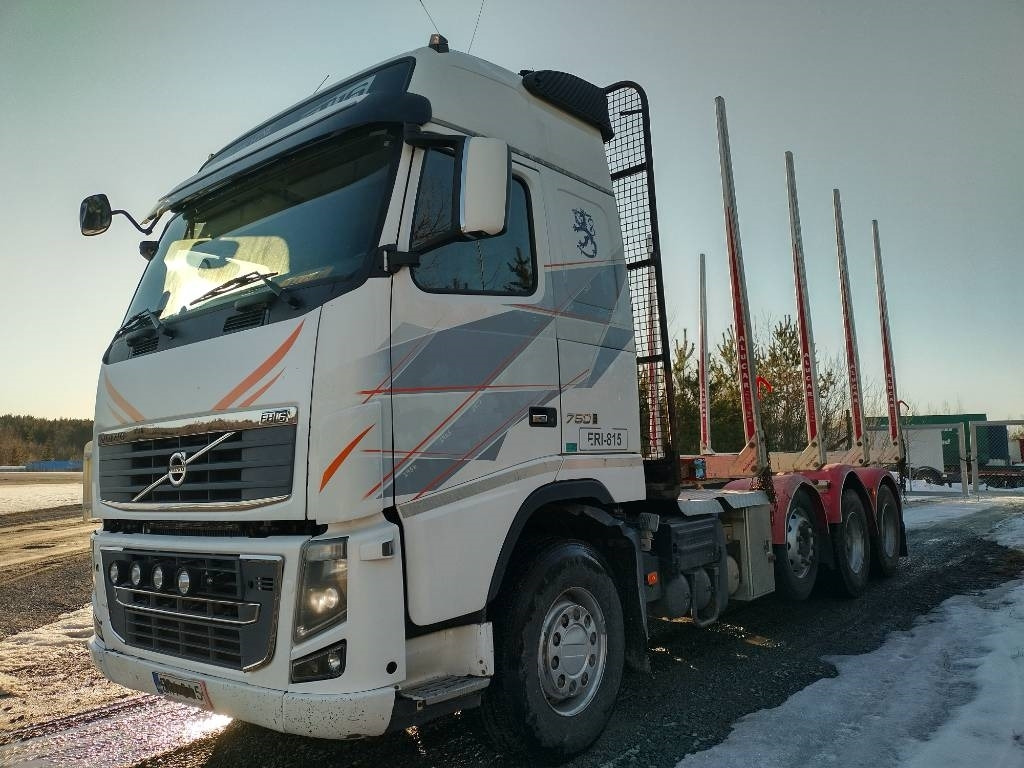 Volvo FH750 puuvarustus, napaperät,trippeli - 목재 트럭 : 사진 1 Volvo FH750 puuvarustus, napaperät,trippeli - 목재 트럭 : 사진 1