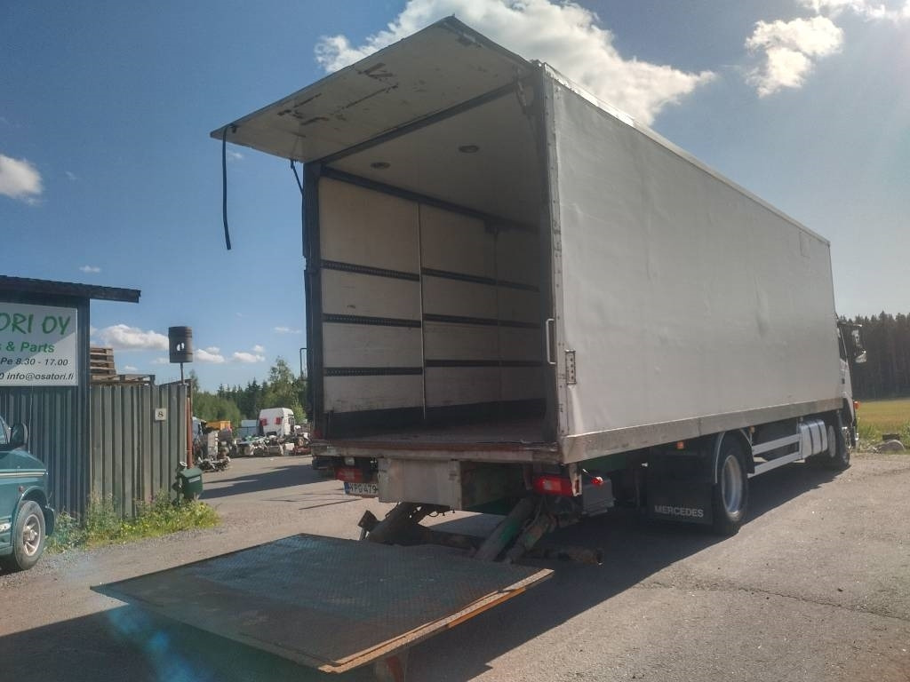 Volvo FM9 4x2 8,40m pitkä kylkiaukeava kori - 박스 트럭 : 사진 4 Volvo FM9 4x2 8,40m pitkä kylkiaukeava kori - 박스 트럭 : 사진 4