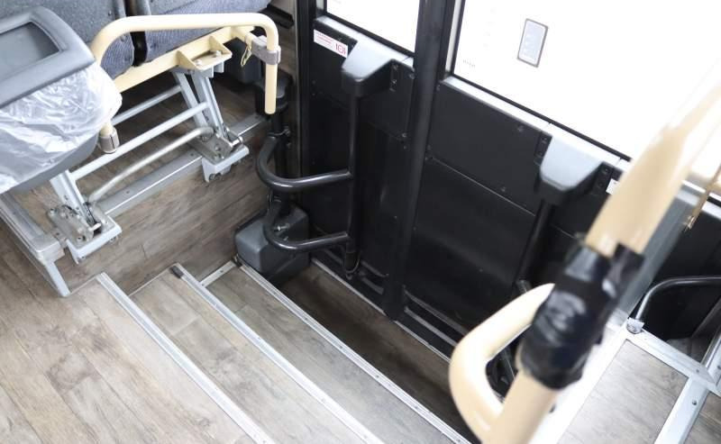 Iveco CROSSWAY LINE / SPROWADZONE/ AUTOMAT / 12 M - 교외 버스 : 사진 5 Iveco CROSSWAY LINE / SPROWADZONE/ AUTOMAT / 12 M - 교외 버스 : 사진 5
