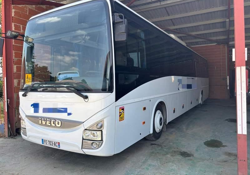 Iveco CROSSWAY/ SPROWADZONY / 180 000 KM / MANUAL - 교외 버스 : 사진 1 Iveco CROSSWAY/ SPROWADZONY / 180 000 KM / MANUAL - 교외 버스 : 사진 1