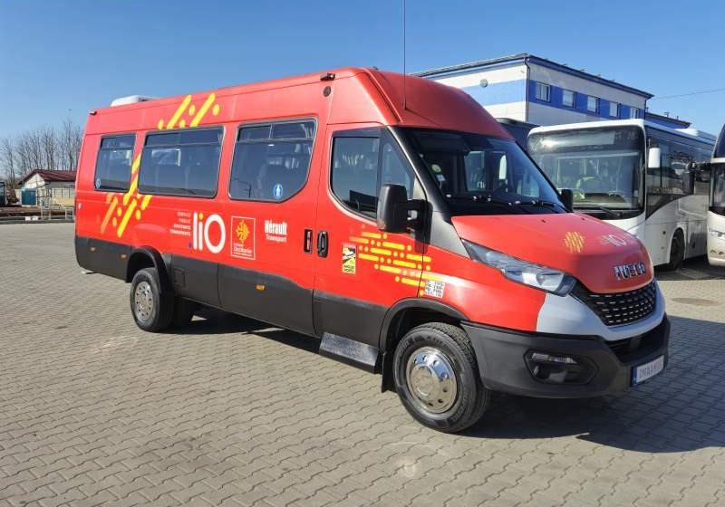 Iveco DAILY 65C18/SPROWADZONE/23 MIEJSCA/KLIM/WINDA - 소형 버스, 승합차 : 사진 2 Iveco DAILY 65C18/SPROWADZONE/23 MIEJSCA/KLIM/WINDA - 소형 버스, 승합차 : 사진 2