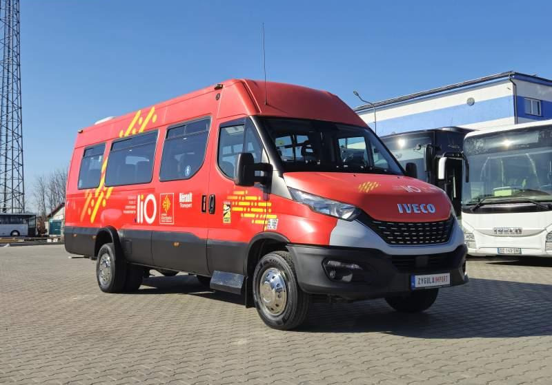 Iveco DAILY 65C18/SPROWADZONE/23 MIEJSCA/KLIM/WINDA - 소형 버스, 승합차 : 사진 4 Iveco DAILY 65C18/SPROWADZONE/23 MIEJSCA/KLIM/WINDA - 소형 버스, 승합차 : 사진 4