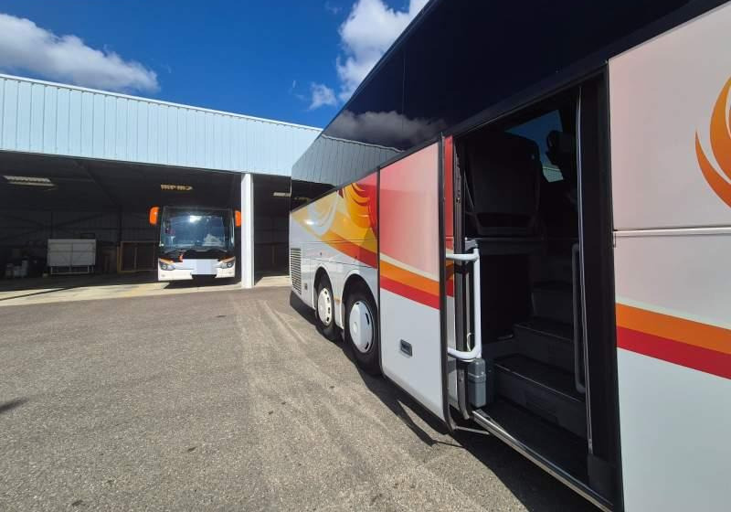 Mercedes-Benz TOURISMO RHD-M / 13 METRÓW/ 59 MIEJSC/ WC - 대형 버스 : 사진 3 Mercedes-Benz TOURISMO RHD-M / 13 METRÓW/ 59 MIEJSC/ WC - 대형 버스 : 사진 3