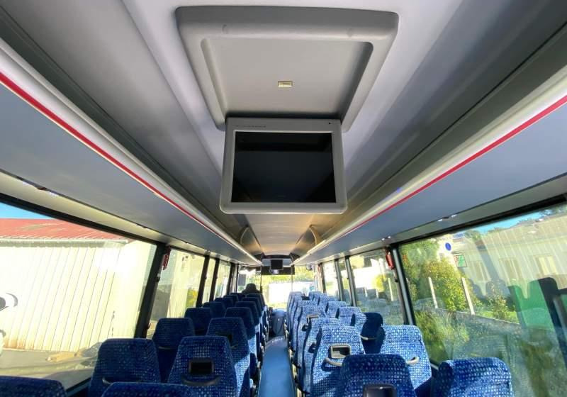 Neoplan TRENDLINER / SPROWADZONY / KLIMATYZACJA/ MANUAL - 교외 버스 : 사진 2 Neoplan TRENDLINER / SPROWADZONY / KLIMATYZACJA/ MANUAL - 교외 버스 : 사진 2