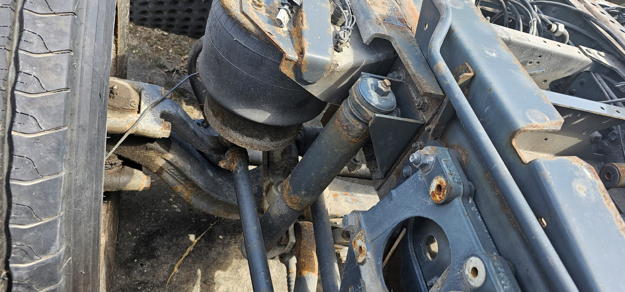 DAF DAF XF, 106XF EURO6 emission axles, front axle, middle trailing axle, rear axle, main axle gear 1798816, 1798817, 1934092, 2027358, 1886141, 1886142, 1871534 - 예비 부속 : 사진 2 DAF DAF XF, 106XF EURO6 emission axles, front axle, middle trailing axle, rear axle, main axle gear 1798816, 1798817, 1934092, 2027358, 1886141, 1886142, 1871534 - 예비 부속 : 사진 2
