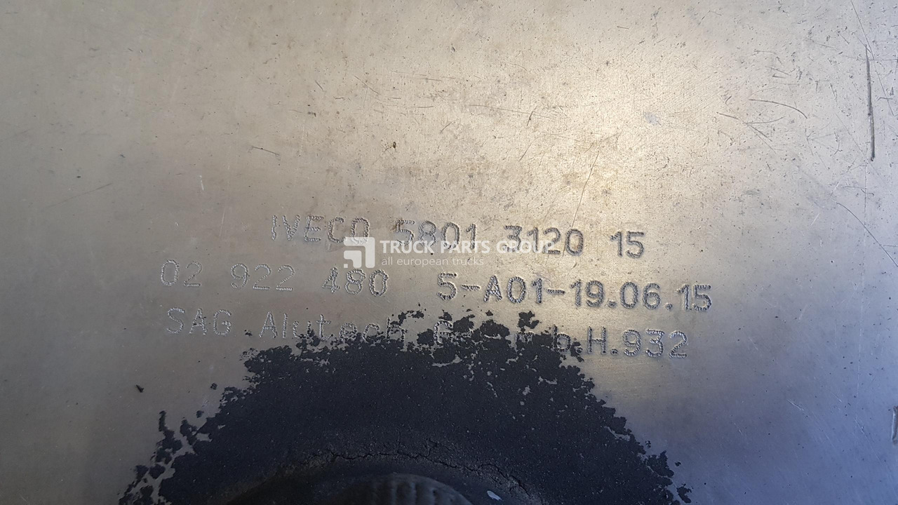 IVECO IVECO STRALIS EURO6 emission fuel tanks, reservoirs with mountings brackets 700l + 480l left + right fuel tanks set 5801312015, 41042847 - 연료 탱크 트럭 용 : 사진 3 IVECO IVECO STRALIS EURO6 emission fuel tanks, reservoirs with mountings brackets 700l + 480l left + right fuel tanks set 5801312015, 41042847 - 연료 탱크 트럭 용 : 사진 3
