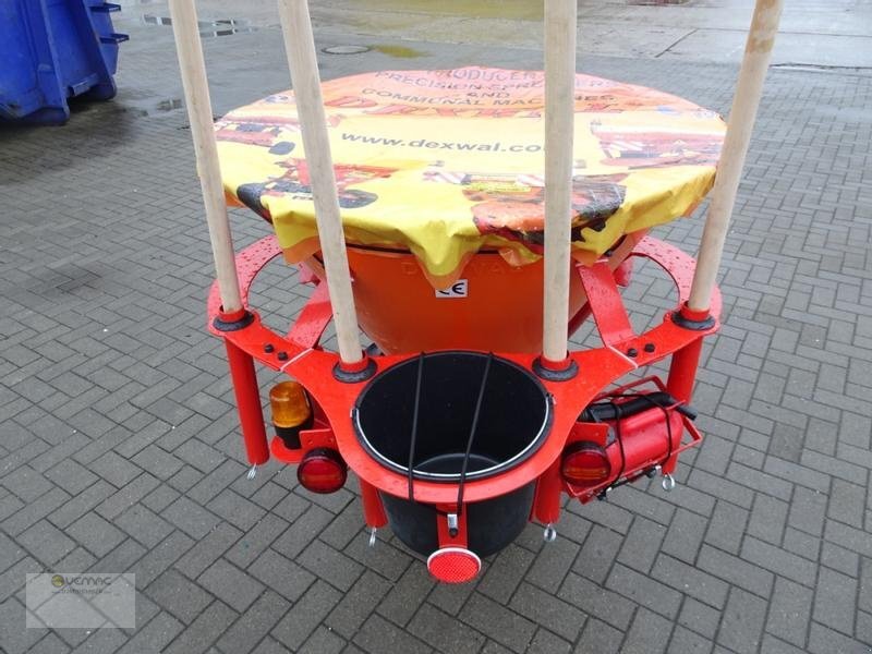 Dexwal 300L Kommunal Streuer Salzstreuer Trichterstreuer NEU - 모래/ 소금 살포기 : 사진 2 Dexwal 300L Kommunal Streuer Salzstreuer Trichterstreuer NEU - 모래/ 소금 살포기 : 사진 2