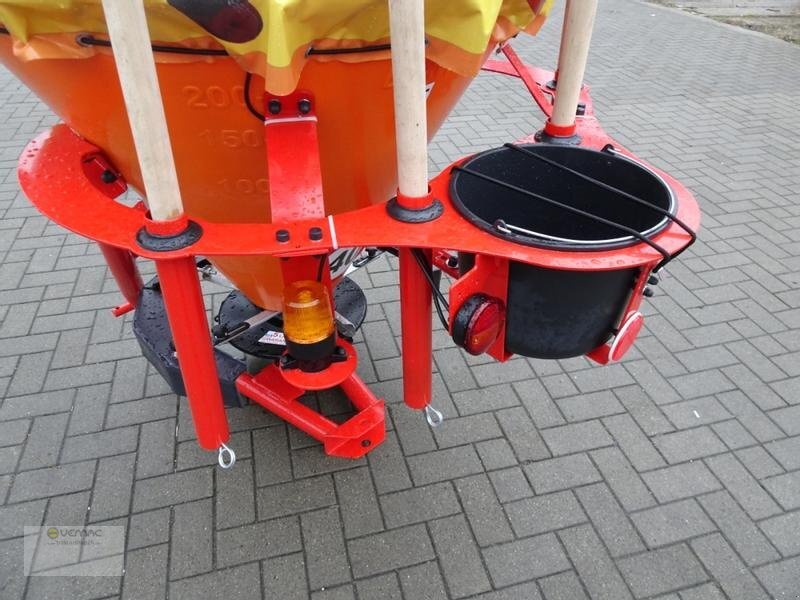 Dexwal 300L Kommunal Streuer Salzstreuer Trichterstreuer NEU - 모래/ 소금 살포기 : 사진 3 Dexwal 300L Kommunal Streuer Salzstreuer Trichterstreuer NEU - 모래/ 소금 살포기 : 사진 3