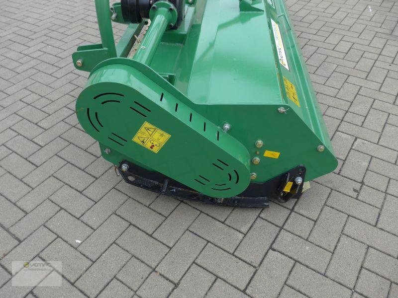 Vemac GKK240 240cm Mulcher Schlegelmulcher Hydraulik NEU Mähwerk - 플레일 모어 : 사진 4 Vemac GKK240 240cm Mulcher Schlegelmulcher Hydraulik NEU Mähwerk - 플레일 모어 : 사진 4