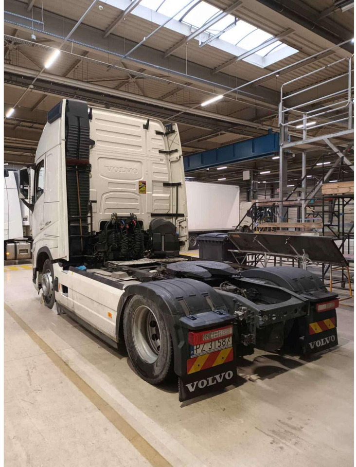 2023 Volvo FH 460 Globetrotter XL i-Save - 트랙터 유닛 : 사진 4 2023 Volvo FH 460 Globetrotter XL i-Save - 트랙터 유닛 : 사진 4