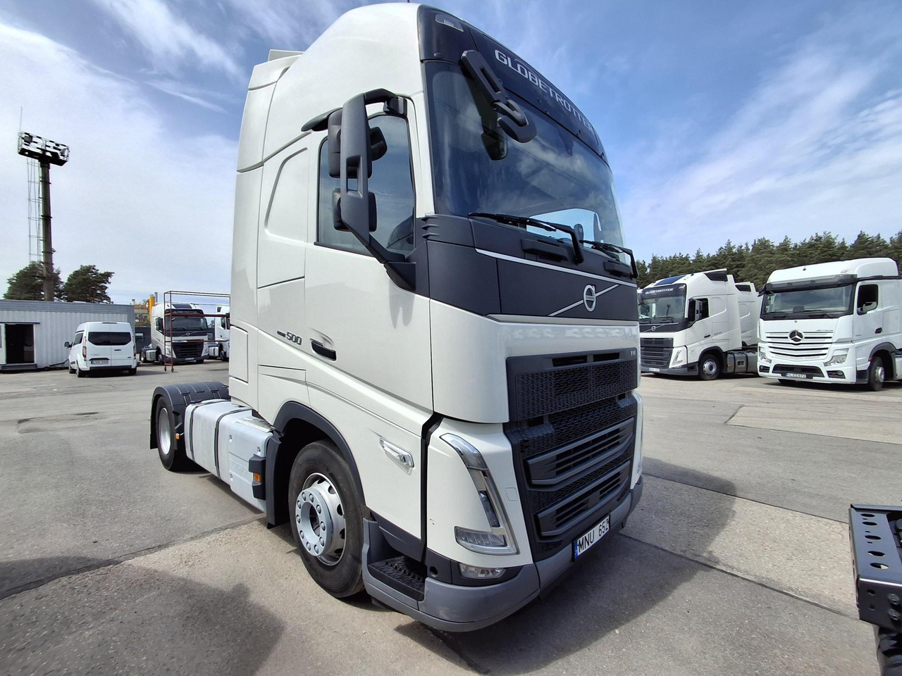 2023 Volvo FH 500 Globetrotter XL - 트랙터 유닛 : 사진 2 2023 Volvo FH 500 Globetrotter XL - 트랙터 유닛 : 사진 2