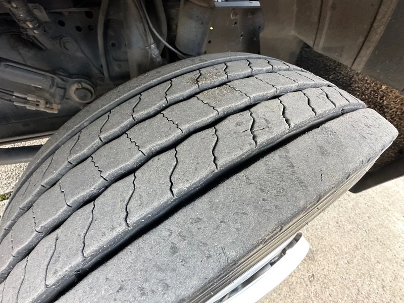 Mercedes-Benz Atego 1018 / NL TRUCK / AIRCO / BOX+LIFT+SIDE DOOR / AUTOMATIC - 박스 트럭 : 사진 5 Mercedes-Benz Atego 1018 / NL TRUCK / AIRCO / BOX+LIFT+SIDE DOOR / AUTOMATIC - 박스 트럭 : 사진 5