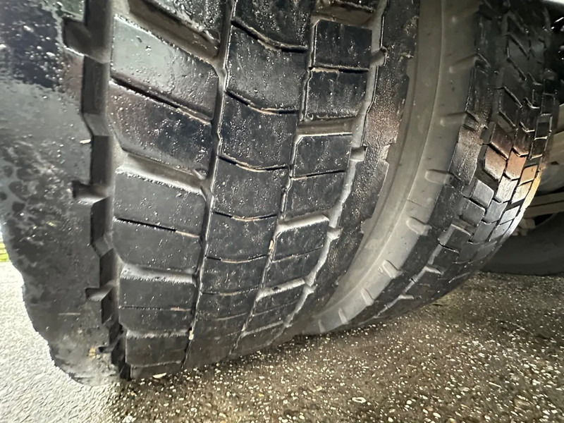 후크 리프트 트럭 Volvo FE 320 / NL TRUCK / EURO 5 / HIAB MULTILIFT XR 21T / LIKE NEW!! / LOW KM!! / LIFT+STEER AXLE : 사진 19 후크 리프트 트럭 Volvo FE 320 / NL TRUCK / EURO 5 / HIAB MULTILIFT XR 21T / LIKE NEW!! / LOW KM!! / LIFT+STEER AXLE : 사진 19