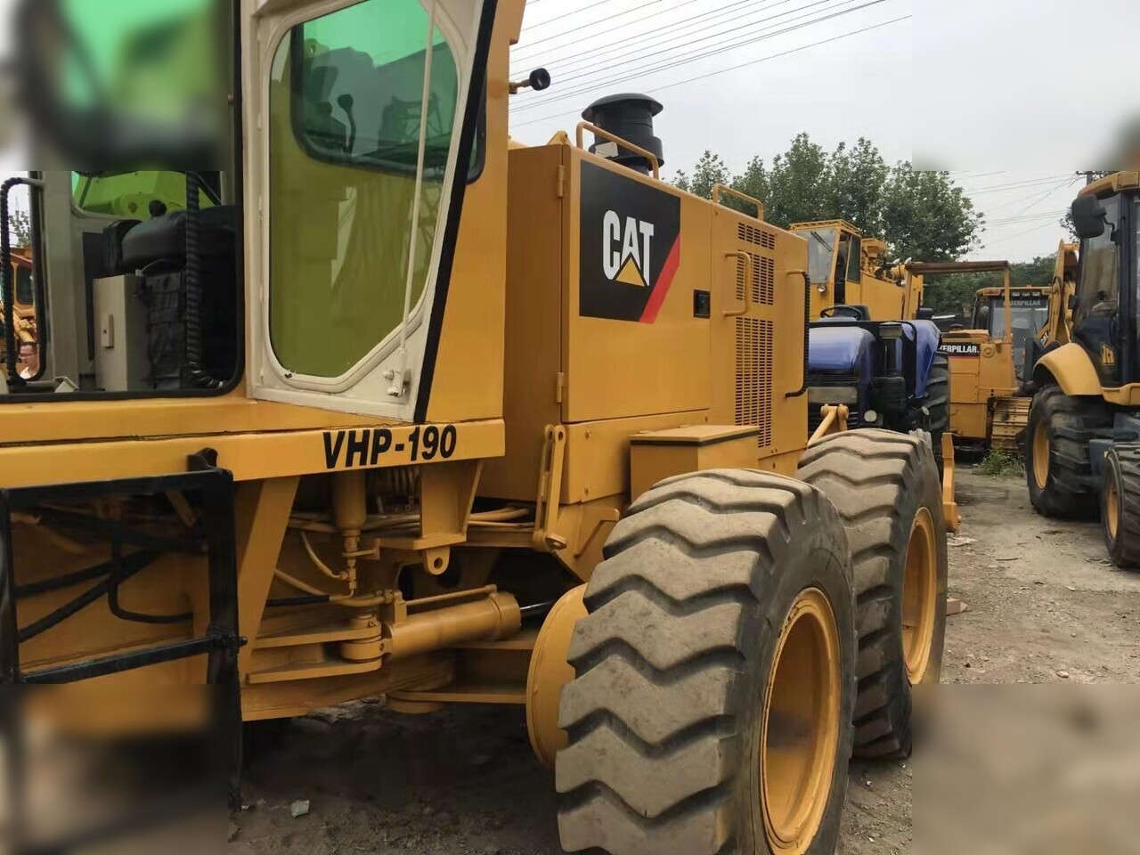 CATERPILLAR 140H - 그레이더 : 사진 1 CATERPILLAR 140H - 그레이더 : 사진 1