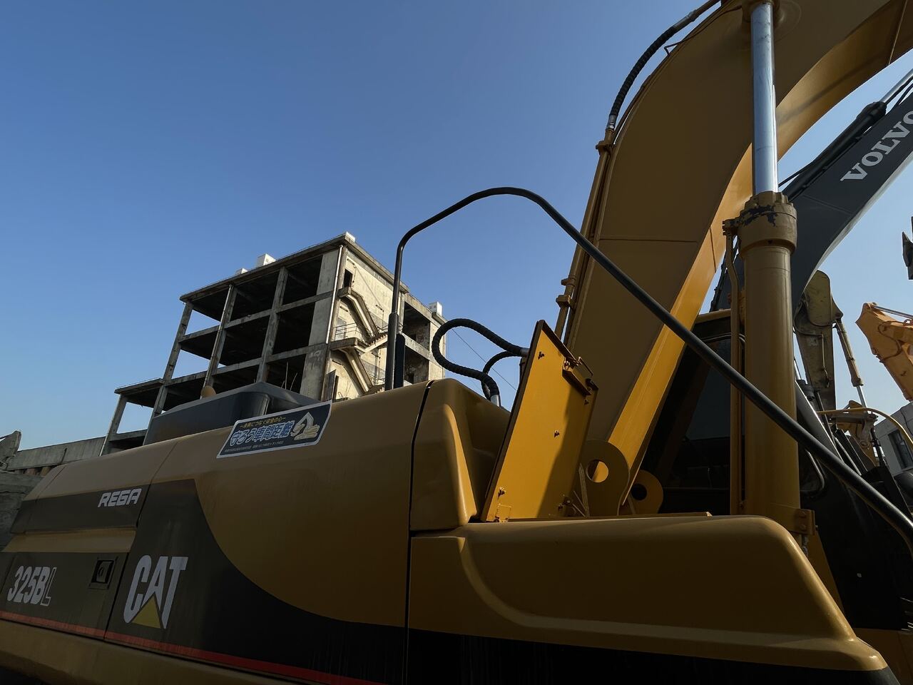 CATERPILLAR 325BL - 크롤러 굴삭기 : 사진 4 CATERPILLAR 325BL - 크롤러 굴삭기 : 사진 4