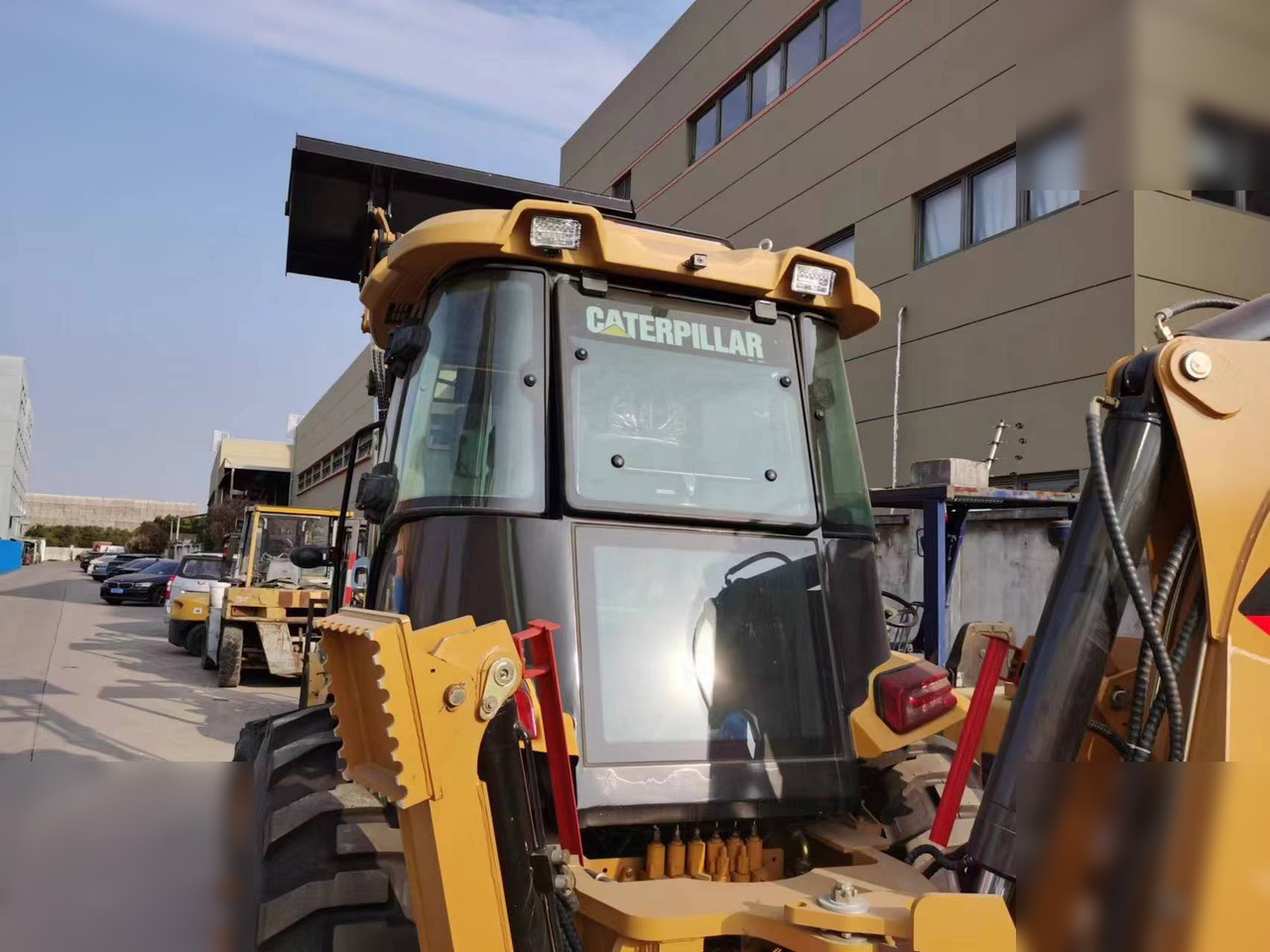CATERPILLAR 420F - 백호 로더 : 사진 2 CATERPILLAR 420F - 백호 로더 : 사진 2
