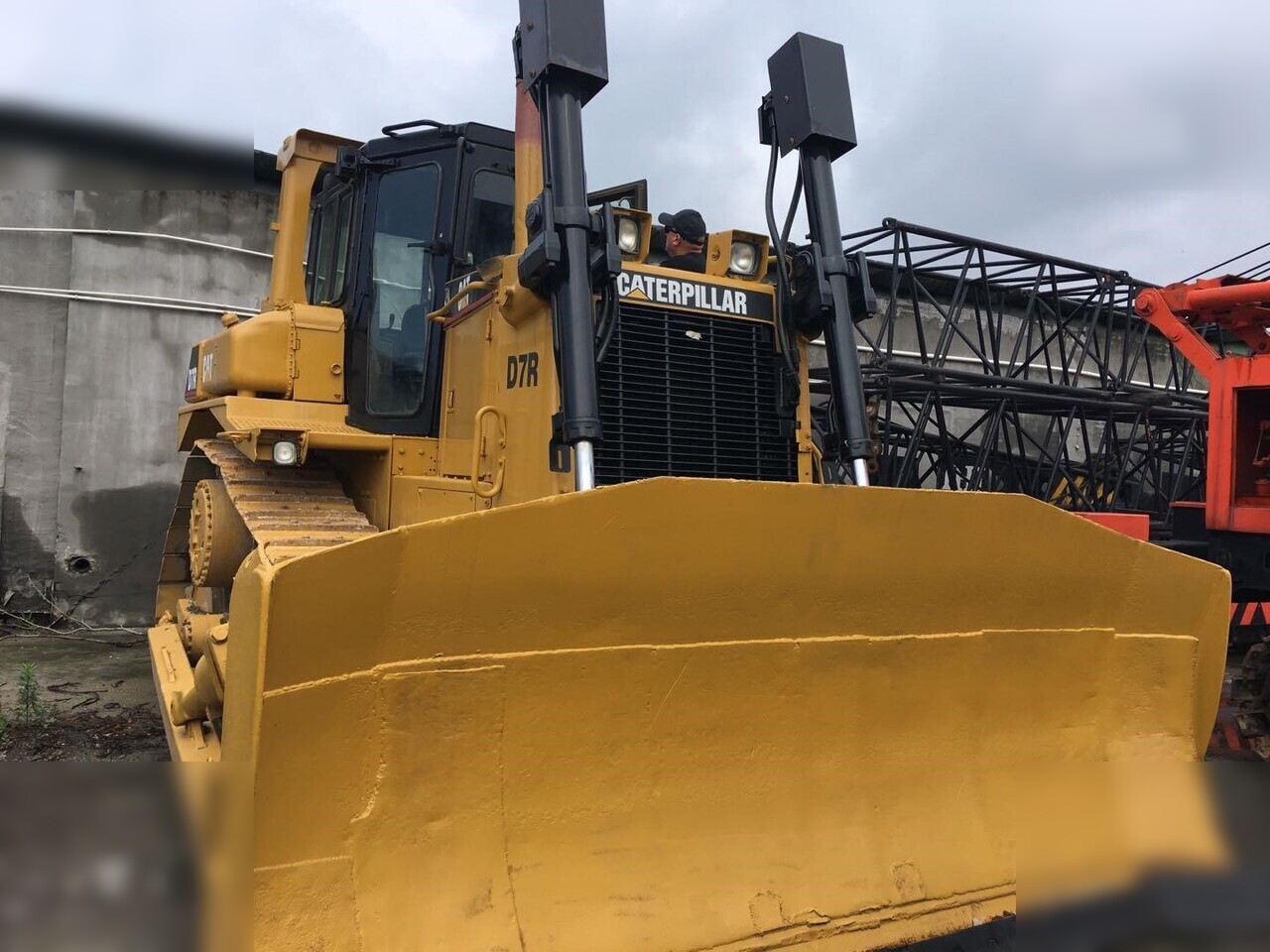 CATERPILLAR D7R - 불도저 : 사진 2 CATERPILLAR D7R - 불도저 : 사진 2