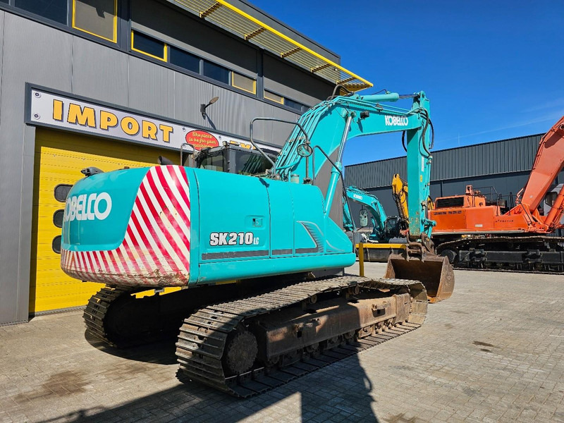 Kobelco SK210LC-9 - 크롤러 굴삭기 : 사진 4 Kobelco SK210LC-9 - 크롤러 굴삭기 : 사진 4