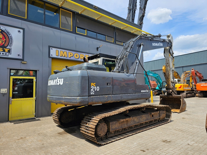Komatsu PC210LC-8 - 크롤러 굴삭기 : 사진 4 Komatsu PC210LC-8 - 크롤러 굴삭기 : 사진 4