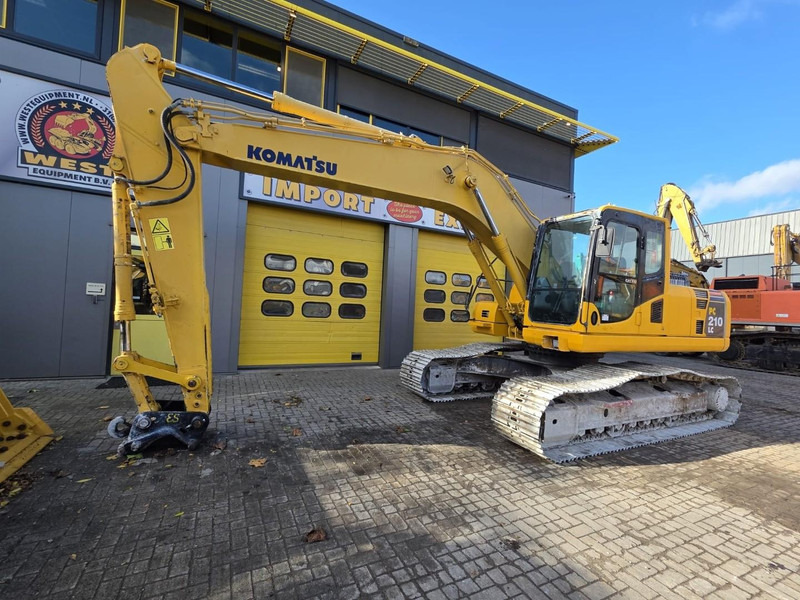 Komatsu PC210LC-8 - 크롤러 굴삭기 : 사진 2 Komatsu PC210LC-8 - 크롤러 굴삭기 : 사진 2