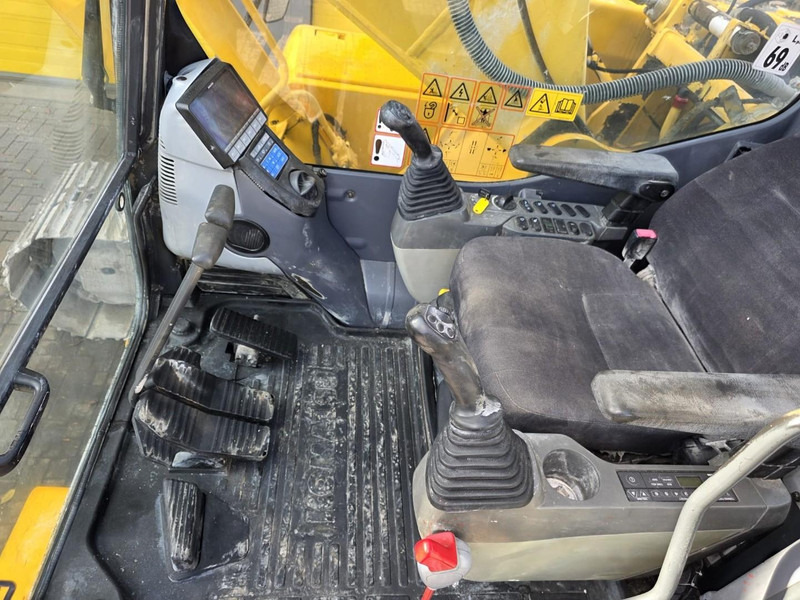 크롤러 굴삭기 Komatsu PC210LC-8 : 사진 12 크롤러 굴삭기 Komatsu PC210LC-8 : 사진 12