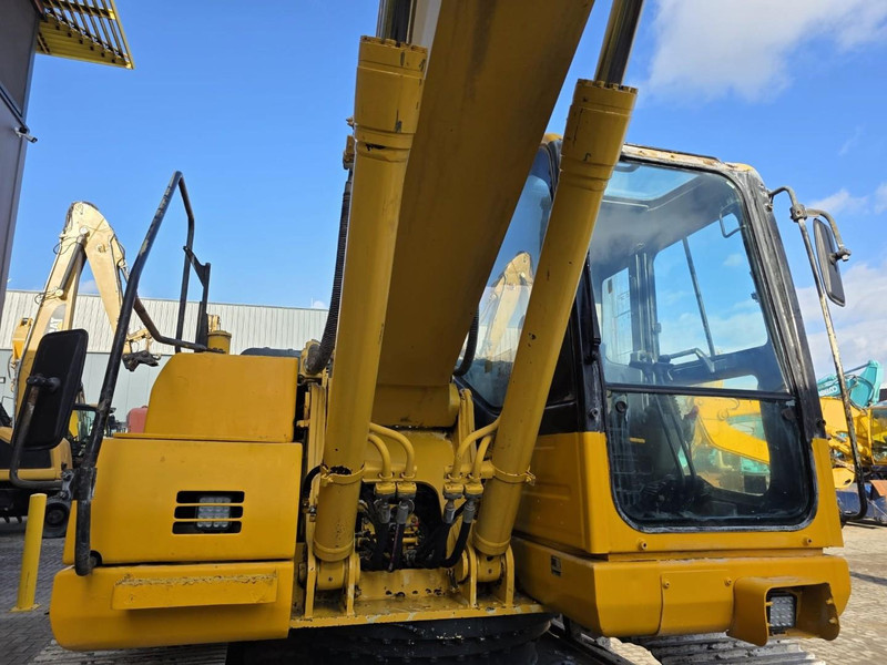 Komatsu PC210LC-8 - 크롤러 굴삭기 : 사진 5 Komatsu PC210LC-8 - 크롤러 굴삭기 : 사진 5
