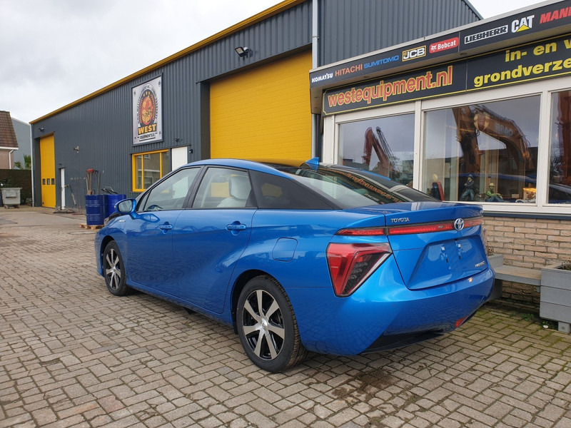 Toyota Mirai - 세단 : 사진 3 Toyota Mirai - 세단 : 사진 3
