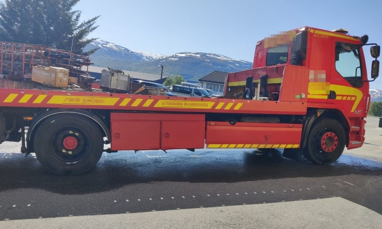 DAF LF 320 - 견인 트럭 : 사진 2 DAF LF 320 - 견인 트럭 : 사진 2
