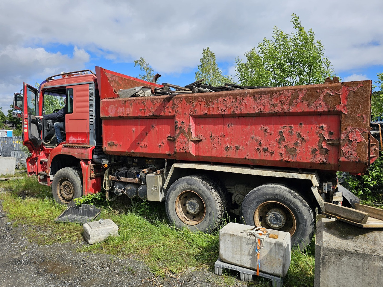 MAN TGA 26.480 6x4 Manual Full Steel - 덤프트럭 : 사진 3 MAN TGA 26.480 6x4 Manual Full Steel - 덤프트럭 : 사진 3