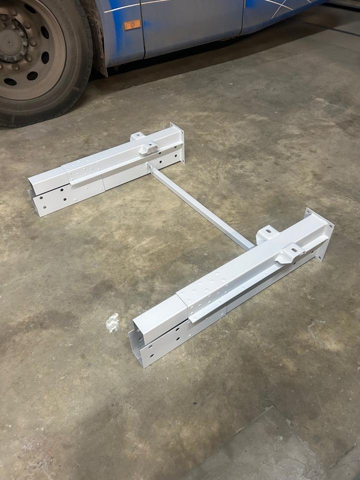 Rahmenverlängerung Mercedes Sprinter 907 Vormontiert und Lackiert in Uni-Wunschfarbton - 예비 부속 : 사진 2 Rahmenverlängerung Mercedes Sprinter 907 Vormontiert und Lackiert in Uni-Wunschfarbton - 예비 부속 : 사진 2