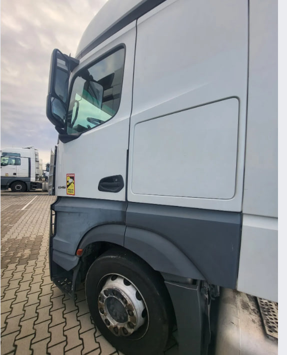 Mercedes-Benz ACTROS 1845 mega  WDF - 트랙터 유닛 : 사진 3 Mercedes-Benz ACTROS 1845 mega  WDF - 트랙터 유닛 : 사진 3