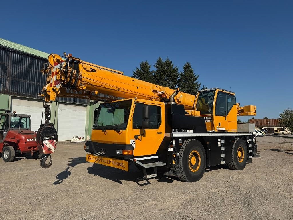 Liebherr LTM 1030-2.1 - 모바일 크레인 : 사진 2 Liebherr LTM 1030-2.1 - 모바일 크레인 : 사진 2
