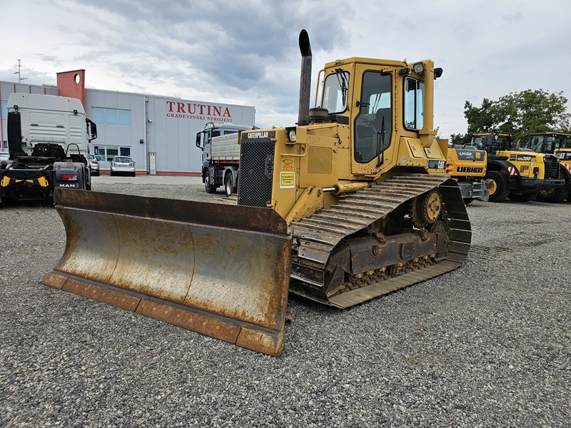 CATERPILLAR D4H - 불도저 : 사진 1 CATERPILLAR D4H - 불도저 : 사진 1
