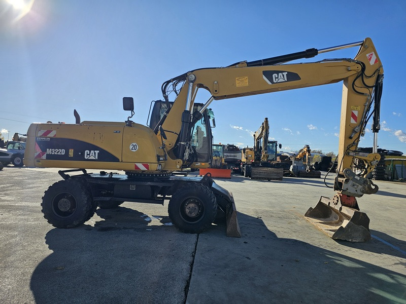CATERPILLAR M322D - 휠 굴삭기 : 사진 4 CATERPILLAR M322D - 휠 굴삭기 : 사진 4